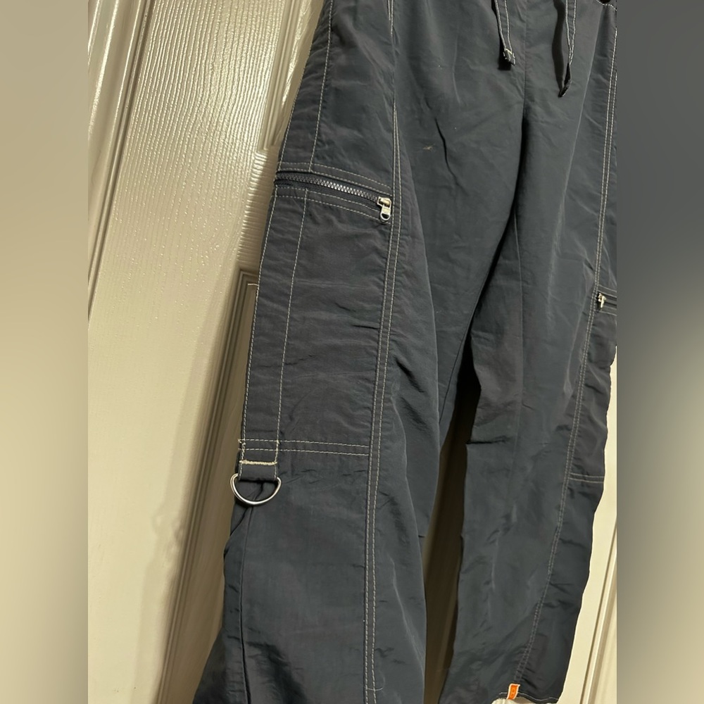 Lucy’s Cargo Capris - Picture 2 of 9